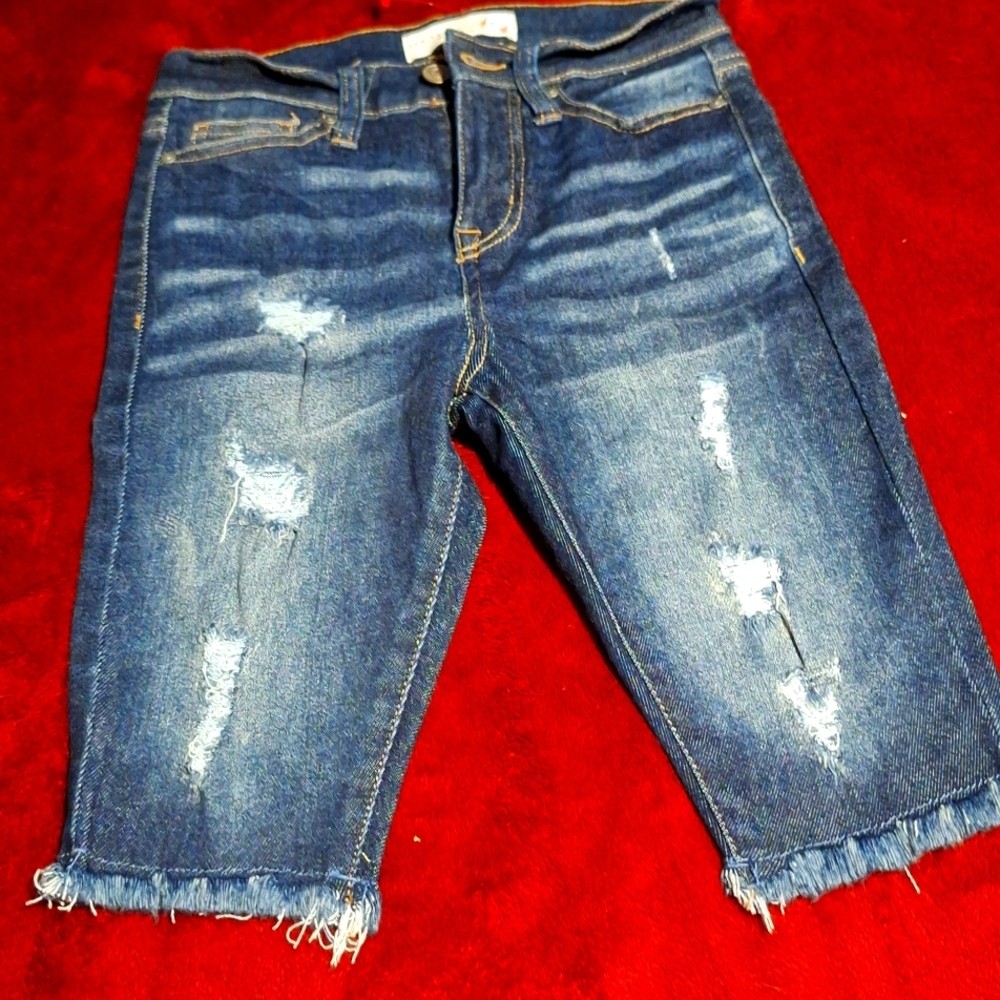 Capri for girls